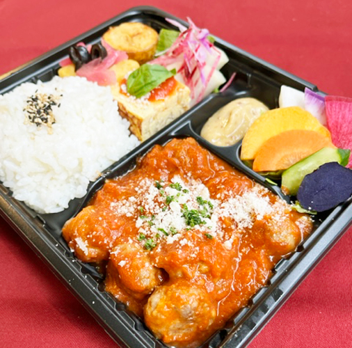肉団子トマト煮込み弁当